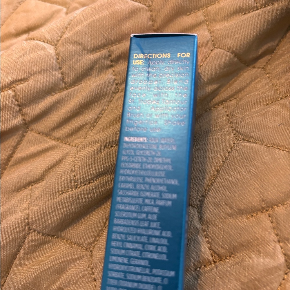 St. Tropez Sunlit Skin Bronzing Tint - Teal and Gold - Picture 7 of 9